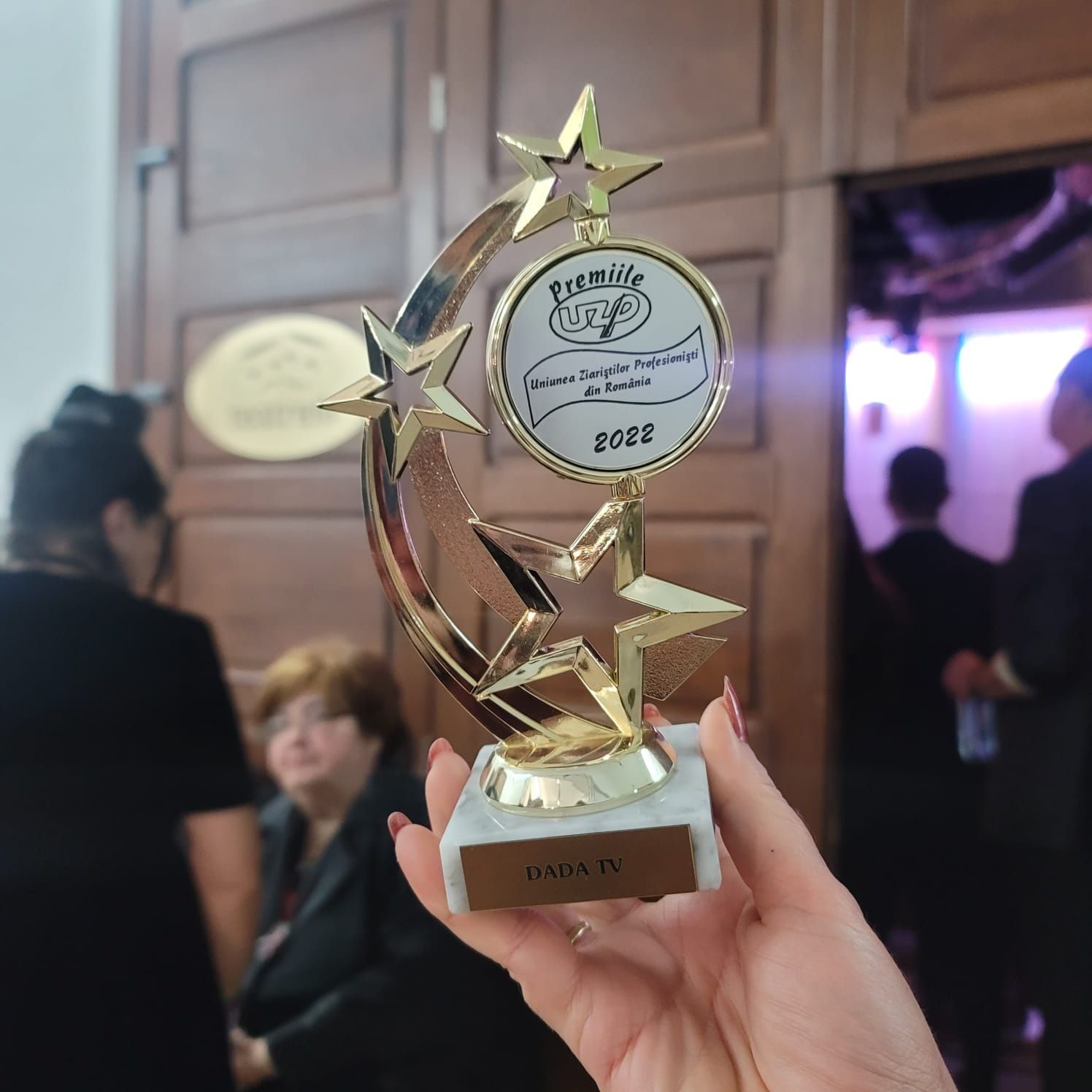 DADA-TV-premiata-la-GALA-UZPR-03.jpg